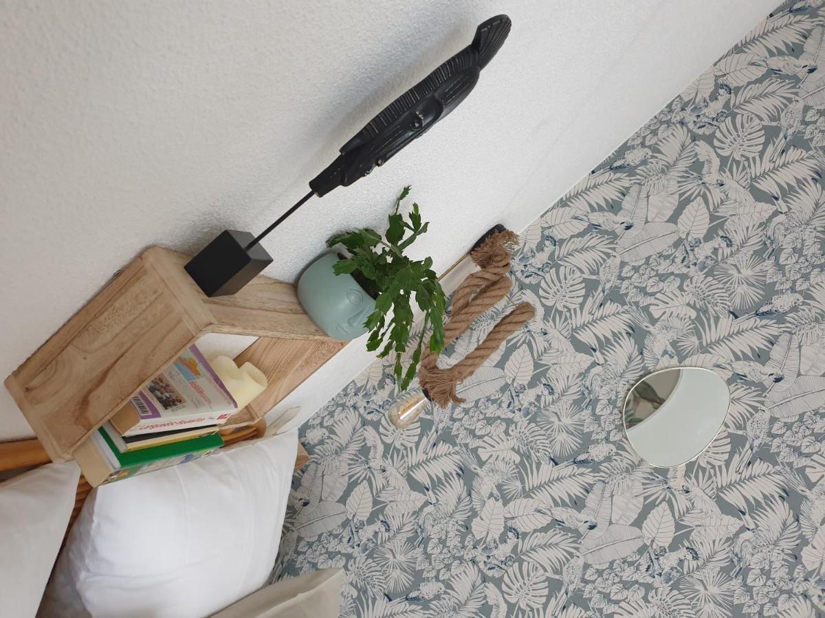 Chambres D'Hotes Et Gites- L'Abri Sous Roche トータヴェル エクステリア 写真
