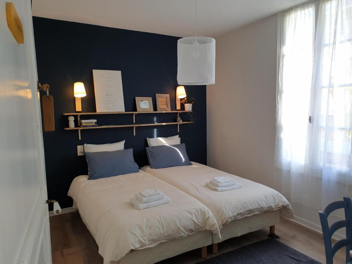 Chambres D'Hotes Et Gites- L'Abri Sous Roche トータヴェル エクステリア 写真